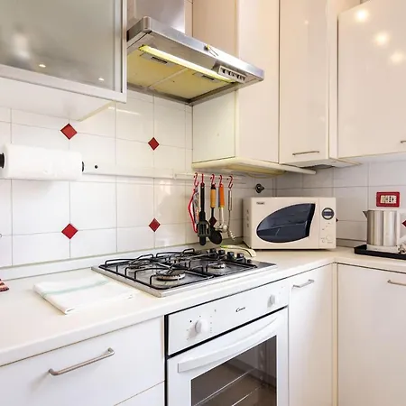 Emilia Apartament *